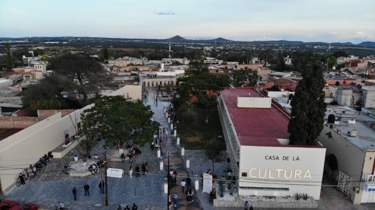 Cierra con Logros:Elvia Montes hace entrega de la Dignificación de Casa de la Cultura en Ezequiel Montes