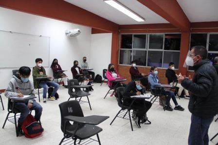 Plantel 11: Primer Plantel del COBAQ retorna a las aulas.