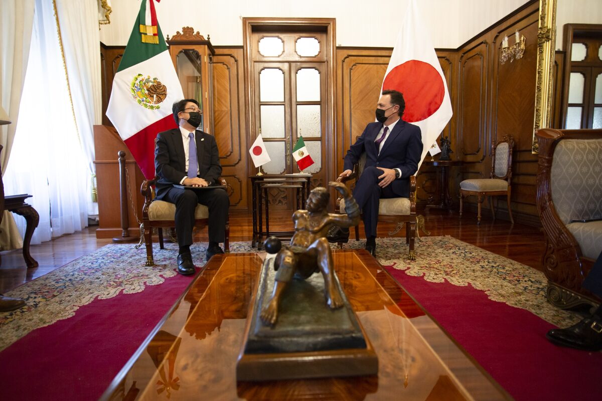 Se reúne Gobernador con Cónsul General de Japón en León, Guanajuato.