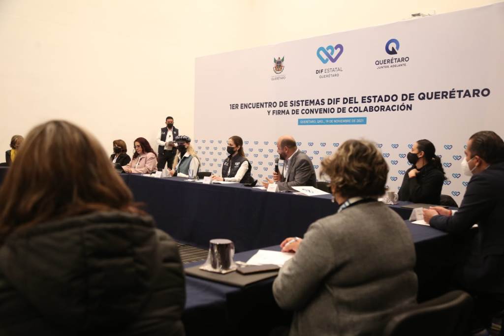 Inaugura DIF Estatal: 1er Encuentro de Sistemas DIF y Firma de Convenio de Colaboración