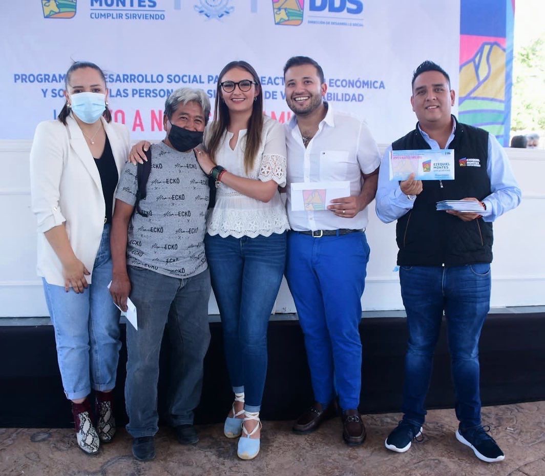 Entrega Lupita Pérez Montes Apoyos para la Reactivación Económica