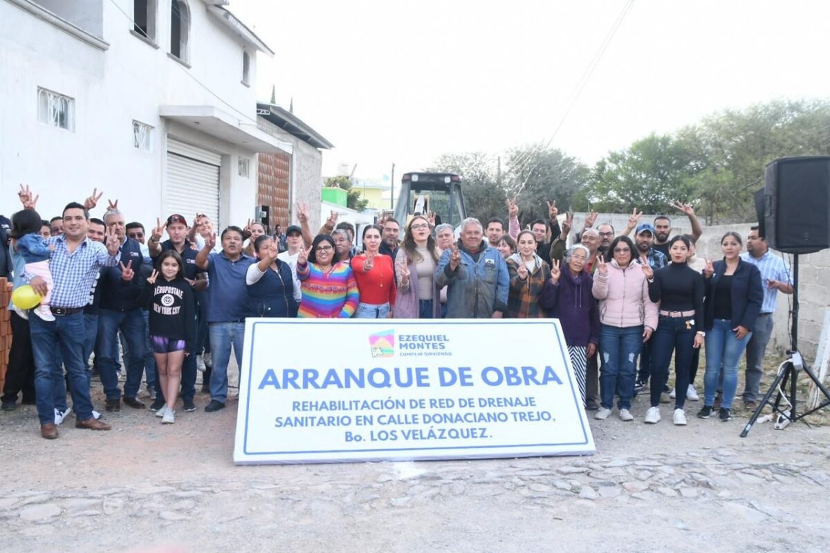 Encabeza Arranque de Obra en los Velázquez Lupita Pérez Montes