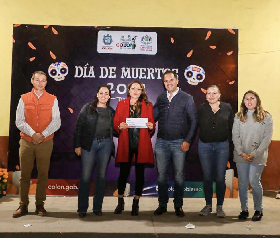 Creativa Calverita Literaria con dedicatoria al Funcionariado Gana en Colón