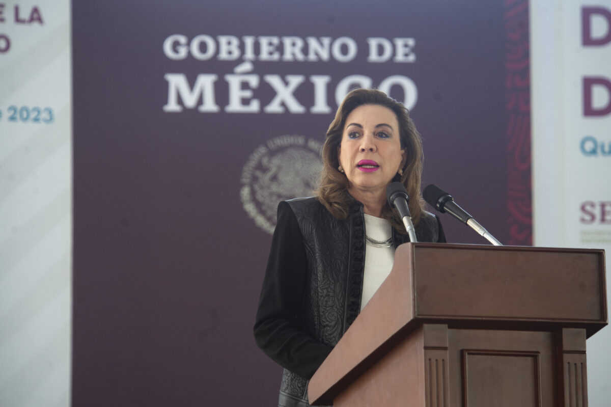Asiste Lupita Murguía a Celebración por el 110 aniversario del Ejército Mexicano