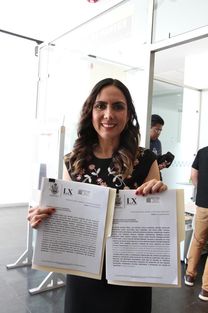 Presenta Selene Salazar propuesta para declarar Patrimonio Cultural los Concursos de Huapango de San Joaquín y Pinal de Amoles