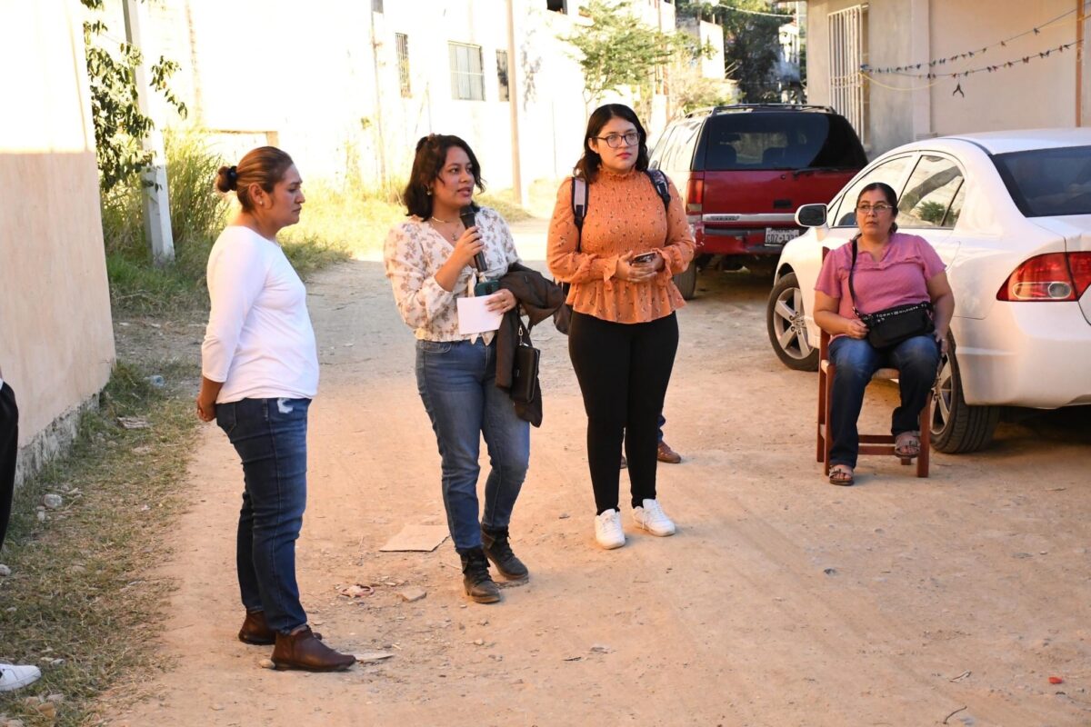 Inician Platicas con la Población sobre conciencia de Perros callejeros