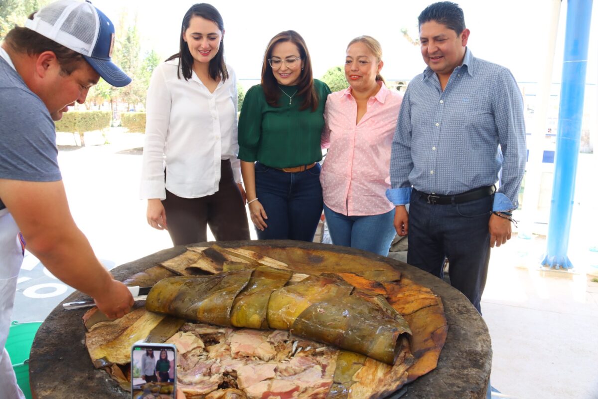 Promueve la Barbacoa como Orgullo Cadereytense Edil Miguel Martínez Peñaloza