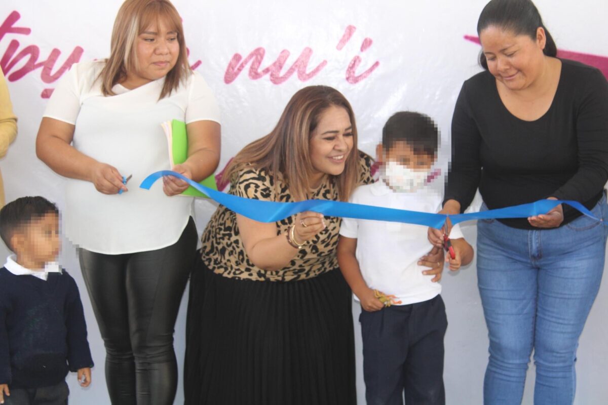 El Desarrollo Educativo es la Base del Crecimiento en Tolimán: Lupita Alcántara de Santiago