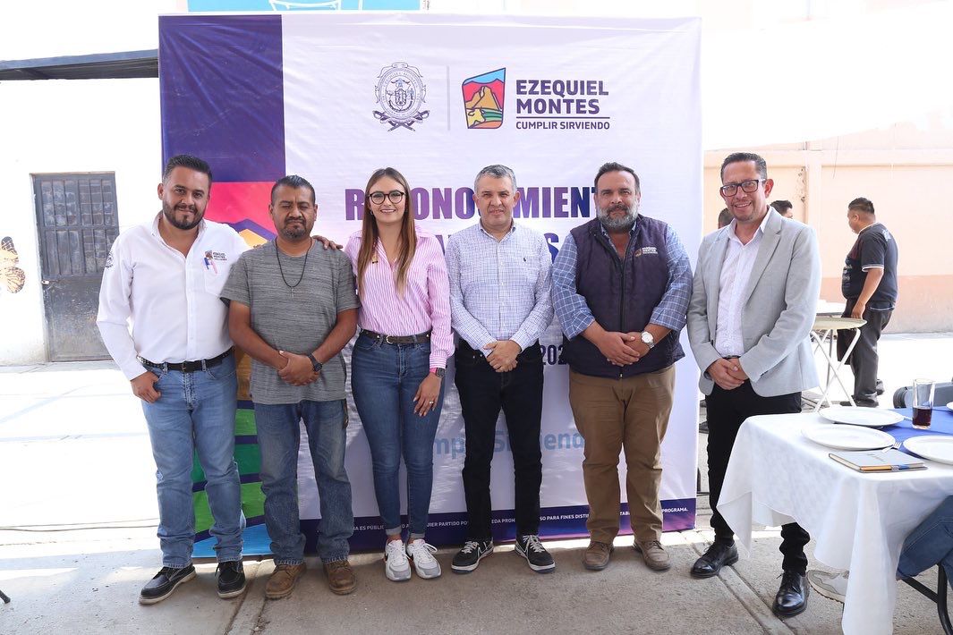   En Ezequiel Montes Alcaldesa Celebra al Gremio de Taxistas
