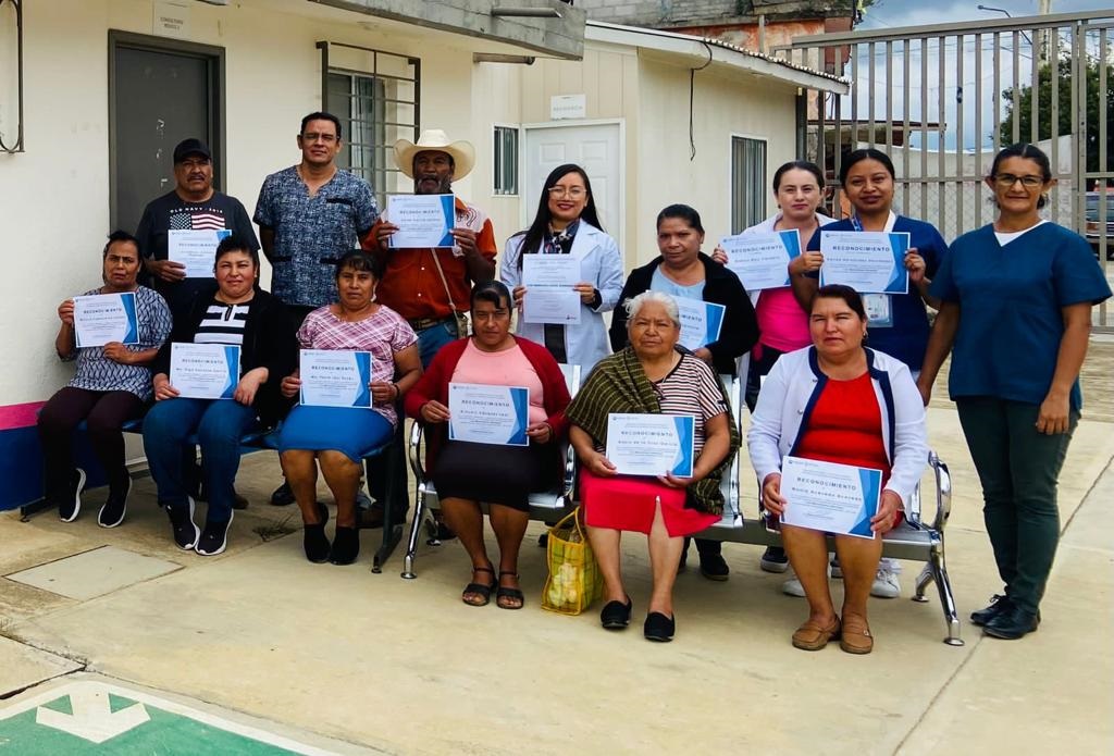 Grupo de Ayuda Mutua del Centro de Salud Santa Águeda recibe constancia de Reacreditación