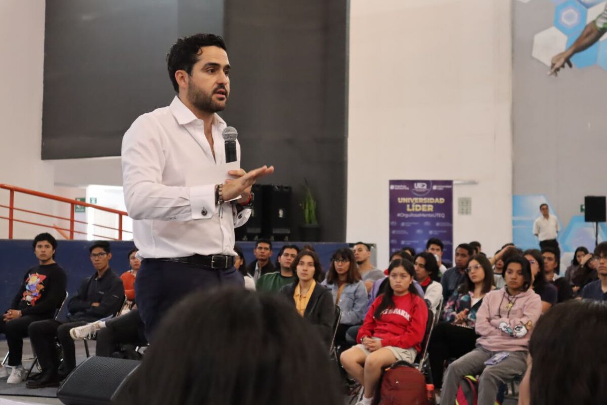 Lanza SEDESOQ convocatoria para becas a universitarios