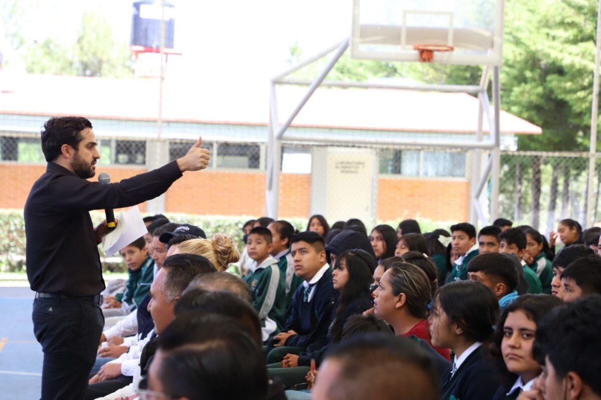 Encabeza Agustín Dorantes entrega de 17 obras sociales en 14 comunidades de Amealco
