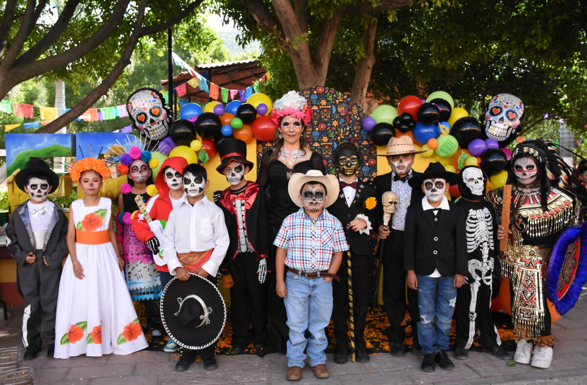 Realiza USEBEQ muestra pedagógica alusiva a Día de Muertos