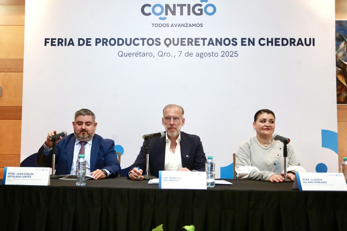 Lanza Marco Del Prete Feria de Productos Queretanos con Chedraui