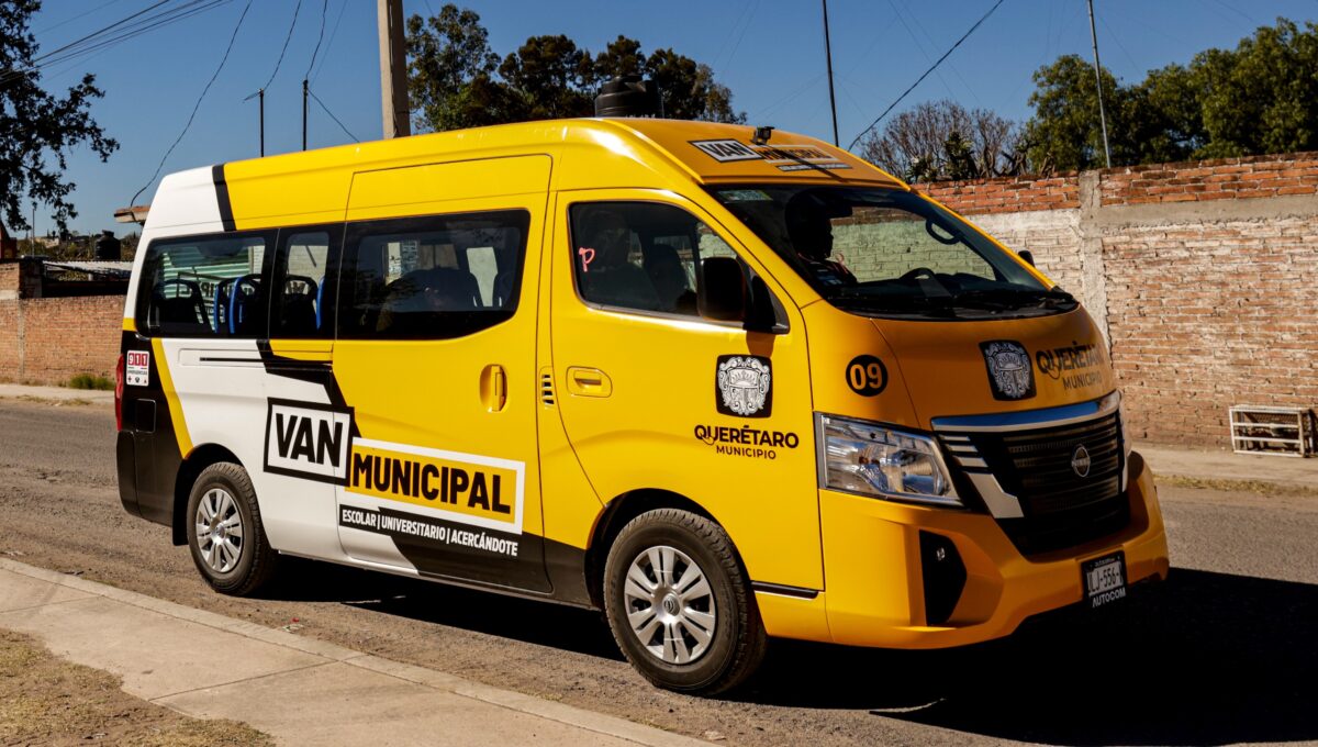 Presenta Felifer Macías nuevas rutas del Transporte Comunitario Gratuito en Carrillo Puerto