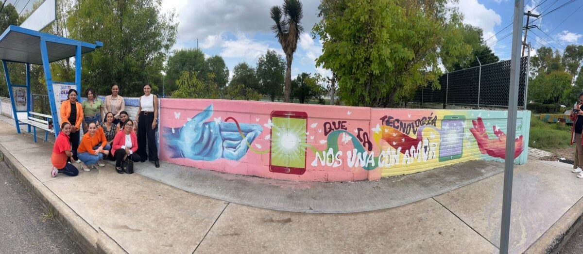Secretaría de la Mujer Municipal Inaugura Mural previniendo la Violencia Digital&nbsp;