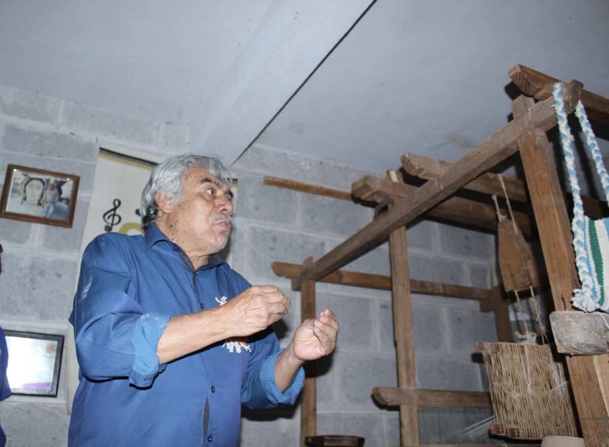 En Colón Don José Vega Ibarra reactivo la artesanía en lana para heredarla a las nuevas generaciones