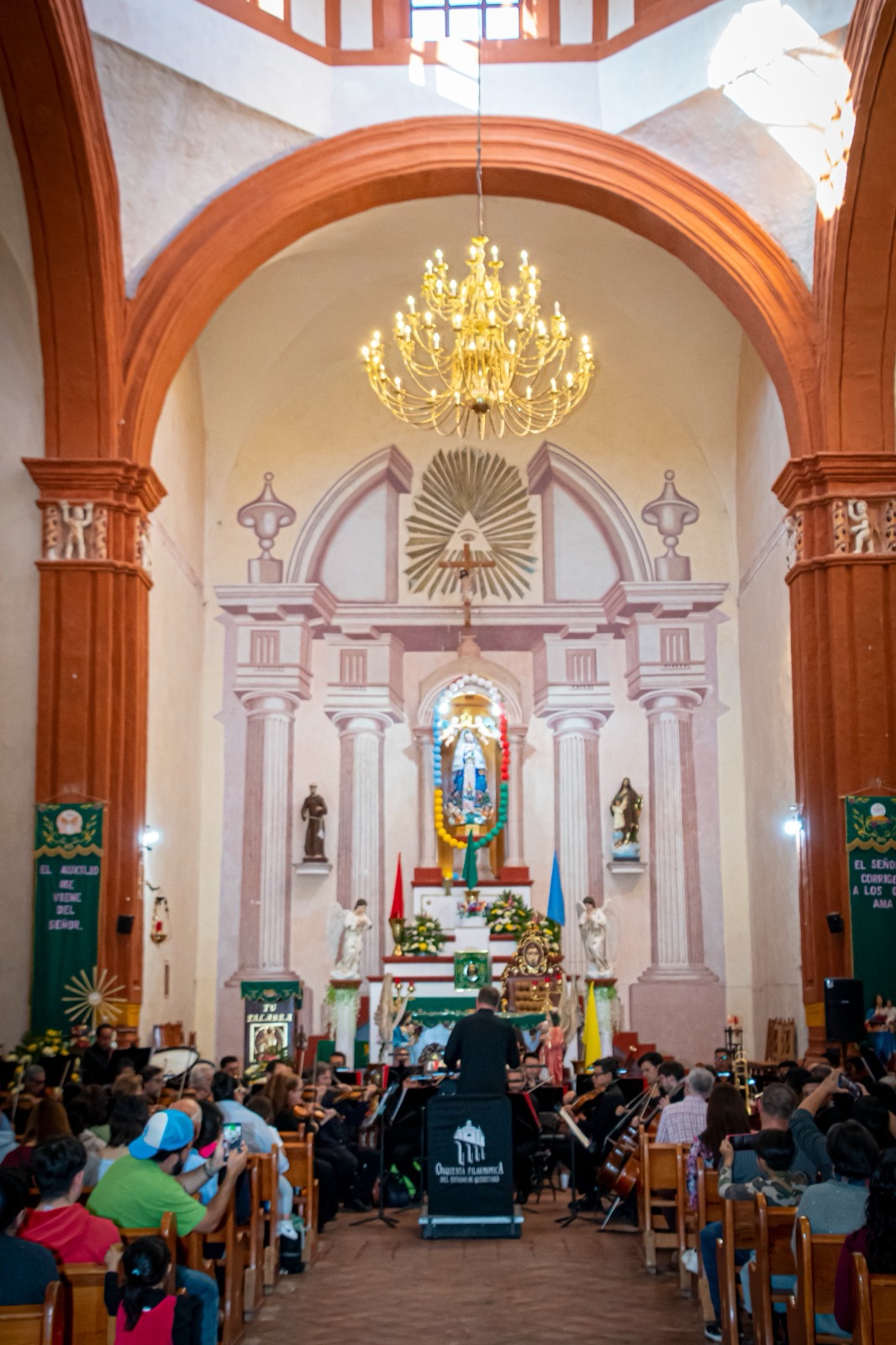 Ambienta la Filarmónica de Querétaro al municipio de Landa de Matamoros&nbsp;