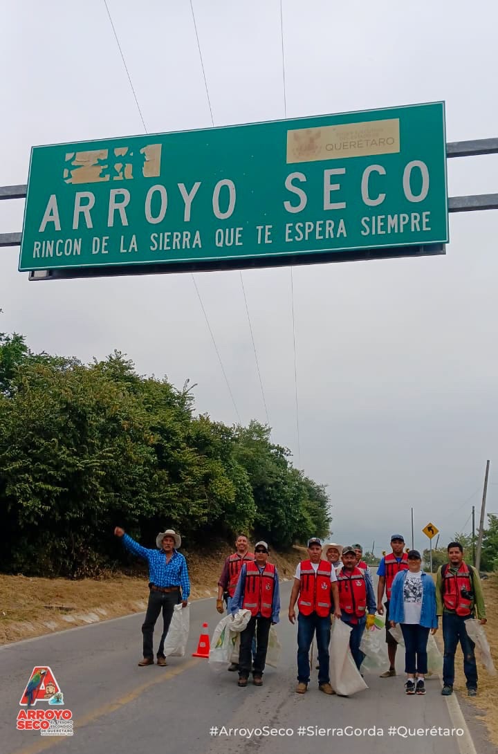 Servicios Municipales realiza jornada de recolección de basura en la carretera federal 69