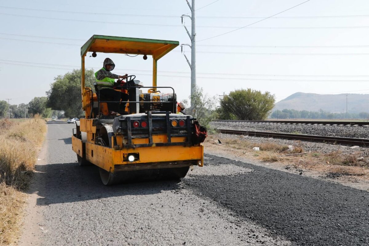 Avanza Colón con Mejoras en Calles y Caminos de Comunidades