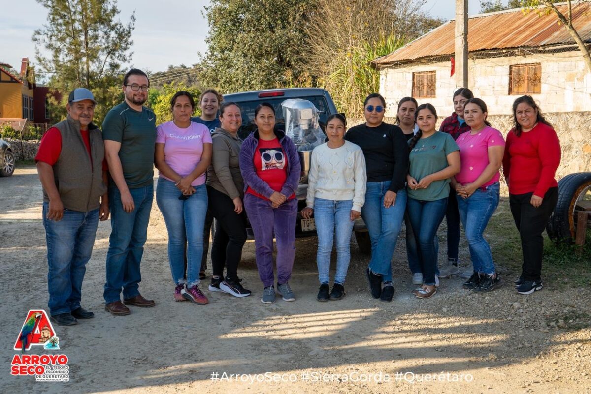 Fernando Sánchez Gil impulsa proyecto productivo de repostería en El Quirino
