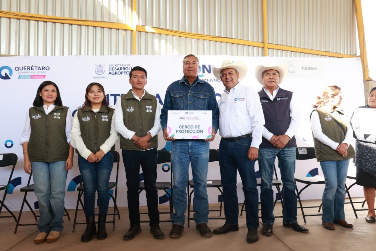 Entrega SEDEA apoyos a productores de Tolimán