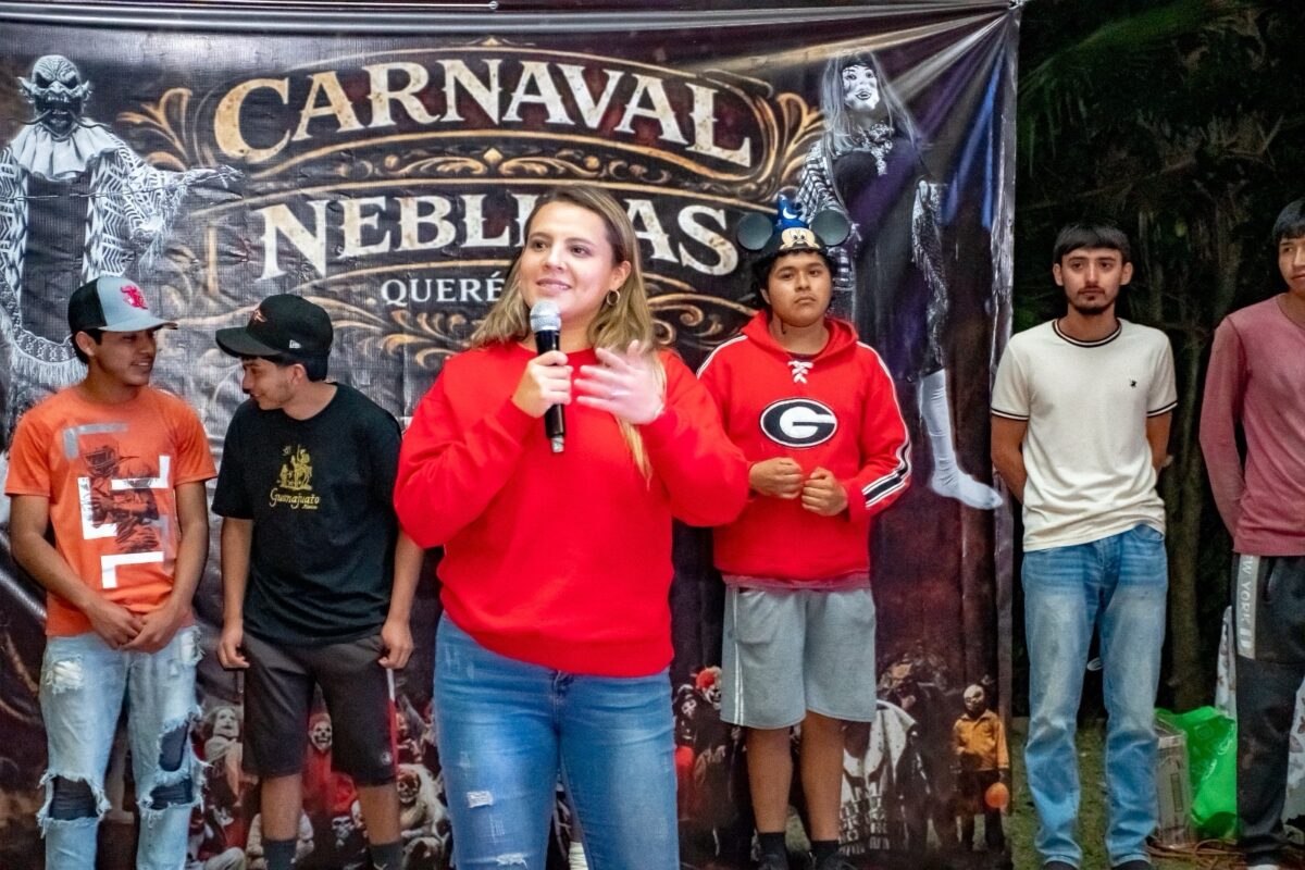 Presente Alcaldesa Yuni Benítez en Carnaval de Neblinas&nbsp;
