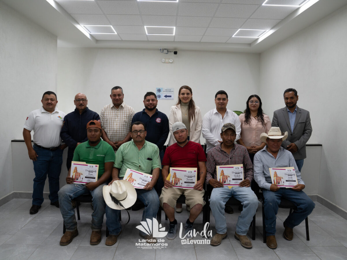 Reconoce Yuni Benítez a Rescatistas por localizar con vida a ciudadano desaparecido