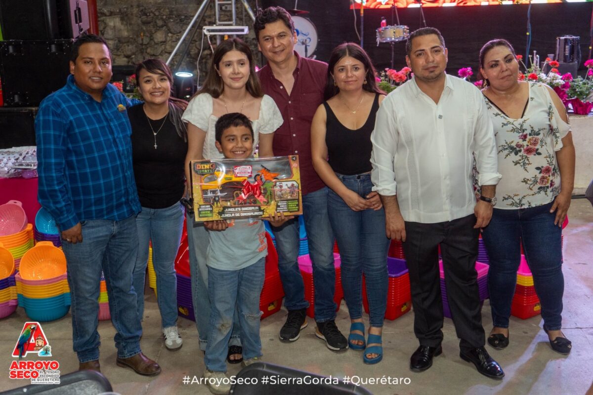Concá celebra en grande a las mamás y la niñez junto a Fernando Sánchez Gil