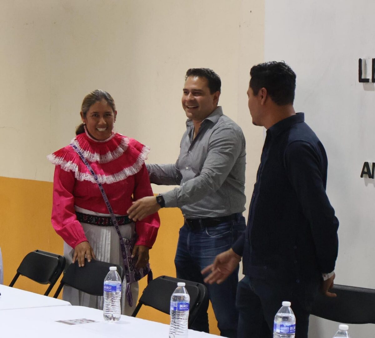 Diputados María Eugenia Margarito y Eric Silva realizan&nbsp;quinto foro regional por la Nueva Ley de Aguas en San Ildefonso Tultepec, Amealco