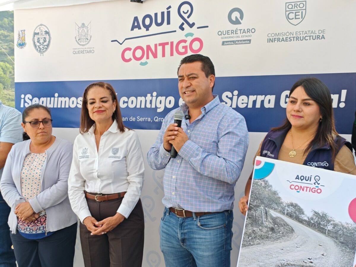 Entrega Rubén Hernández y Sonia Carrillo obra de rehabilitación de camino en la comunidad de Agua Fría
